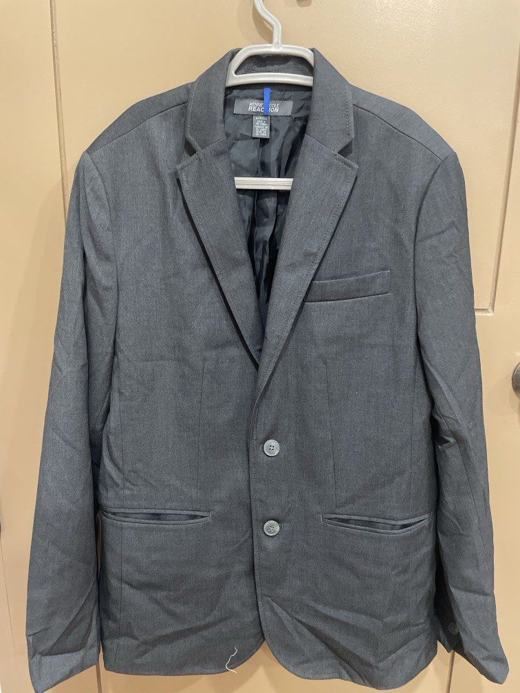 KENNETH COLE REACTION SUIT COAT (Category: Coats, Jackets and Outerwear) located in Manila. Submitted by bedlambuzz (Listing ID 1469041692, Image 1). Description: Wyswyg DONT ASK FOR MEASUREMENTS.