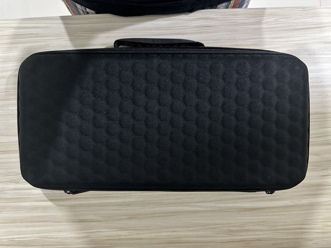 Keychron Keyboard Case (Category: Cases & Sleeves) located in Mandaluyong City. Submitted by jokrm (Listing ID 1468931733, Image 1). Description: Keychron Keyboard Carrying Case - Q1 - V1 - V1 Max - Q1 Pro - Q1 Max - Q1 HE Size: 420 x 199 x 55 mm.