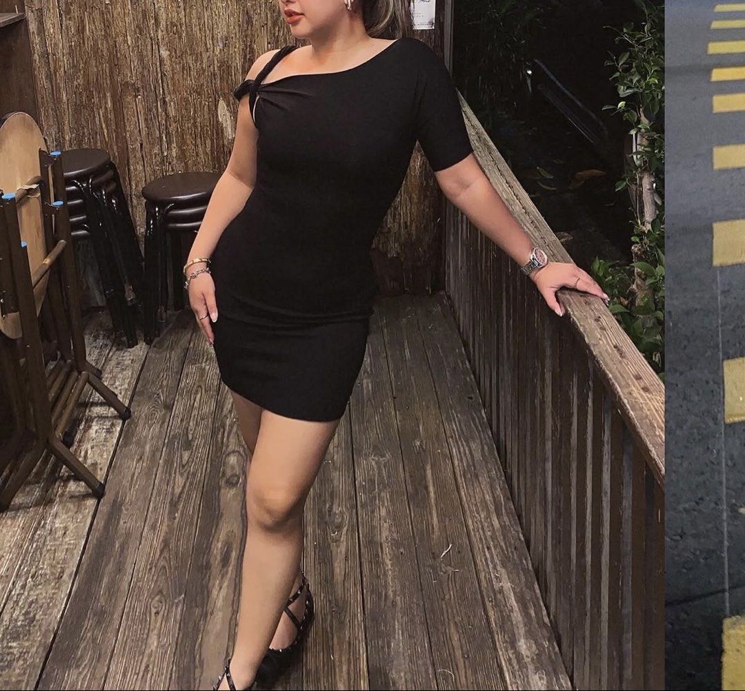 Khy Twisted Mini Dress (Category: Dresses) located in Quezon City. Submitted by vvandko (Listing ID 1469053425, Image 2). Description: Worn once during my Taiwan trip. .