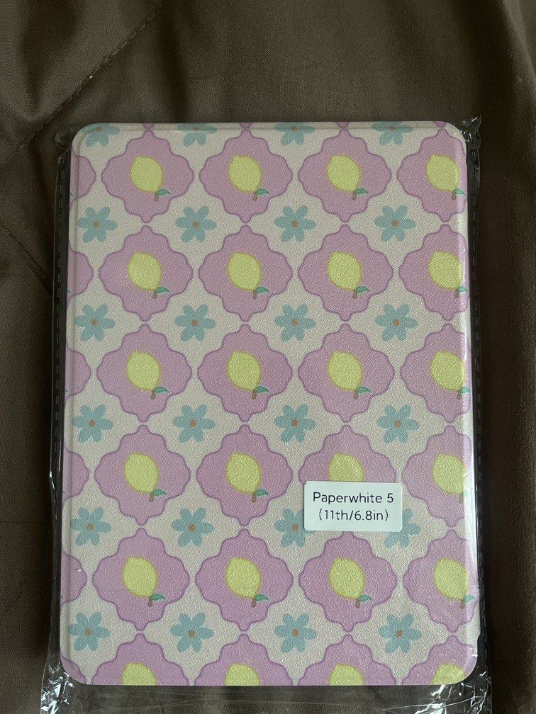 Kindle paperwhite 5 caze (Category: Cases & Sleeves) located in Bulacan. Submitted by luckybeee (Listing ID 1469013707, Image 1). Description: Kindle paperwhite case brand new.