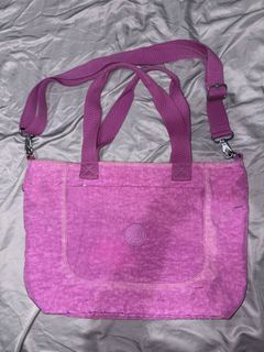 (Category: ) located in . Submitted by aliuy (Listing ID 1469103774, Image 1). Description: .