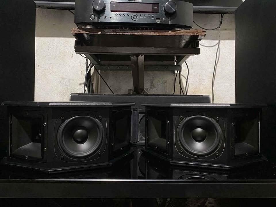 Klipsch SS.5 Surround Speakers (Pair) (Category: Other Audio Equipment) located in Antipolo. Submitted by canadafindss (Listing ID 1468940174, Image 1). Description: 🔥 Klipsch SS.5 Surround Speakers (Pair) 🔥💰 ₱7,000 📍 Angono / Antipolo Area (Pickup preferred)Bawas gamit ulit tayo! Binebenta ko itong isang pares ng Klipsch SS.5 surround speakers. Kung naghahanap ka ng totoong sinehan vibes para sa home theater mo, perfect itong ilagay sa likod