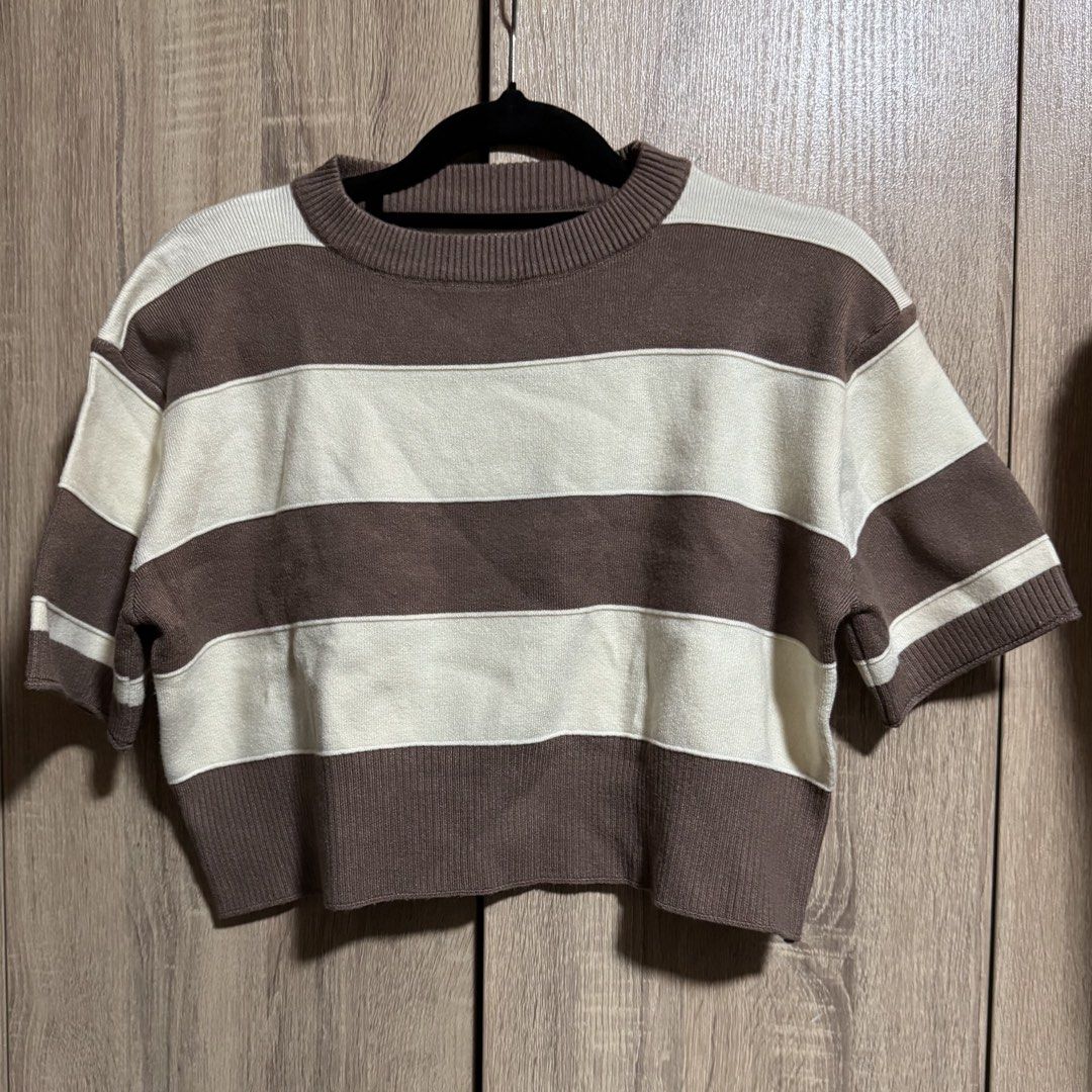 Knitted Stripes Crop Top (Category: Shirts) located in Quezon City. Submitted by lovethepreloved_finds (Listing ID 1469052664, Image 3). Description: ✔️Item is good as new, never used. ✔️Can fit small to medium. ✔️Lightweight knitted and not too hot to wear. ₱150 each..