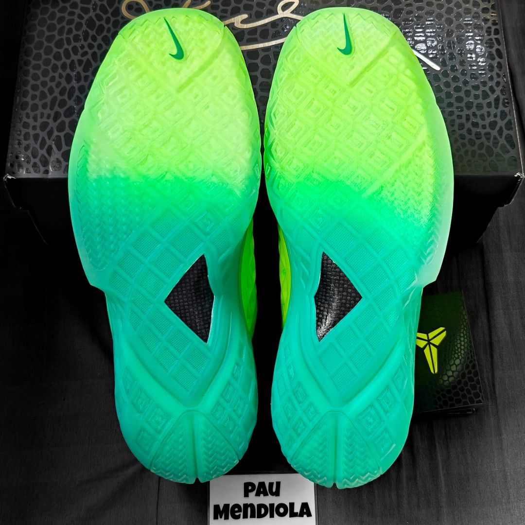Kobe 3 Low Protro "Grinch" (size 10.5) (Category: Sneakers) located in Pasig City. Submitted by paumendiola (Listing ID 1469019584, Image 3). Description: WTS Kobe 3 Low Protro "Grinch" Size 10.5 Brand new complete with box and receipt Titan release ₱ 8,990 only‼️firm (SRP 10,495) Money back if proven fake Location: Pasig/Cainta Open for meet-ups Shipping via Lalamove/J&T/JRS.