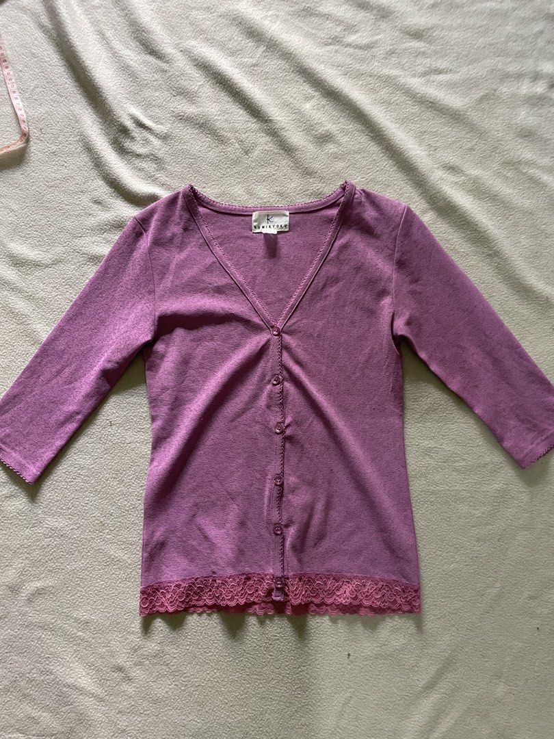 Kumikyoku Top (Category: Others Tops) located in San Quintin. Submitted by polasolah (Listing ID 1468993280, Image 1). Description: NEED WASH BEFORE USE size: small thin tela, almost see through .