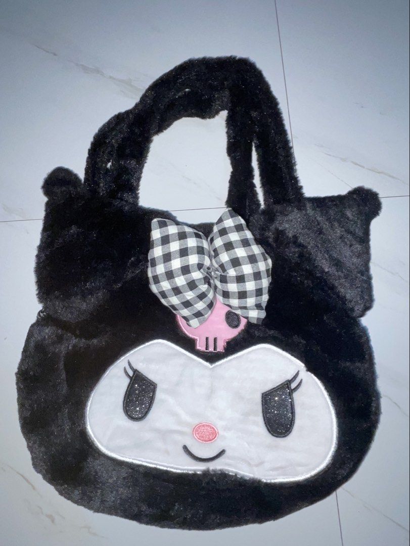 Kuromi bags (Category: Babies & Kids Fashion) located in Naga. Submitted by anbl1004 (Listing ID 1469129576, Image 2). Description: 380 for both no flaws .