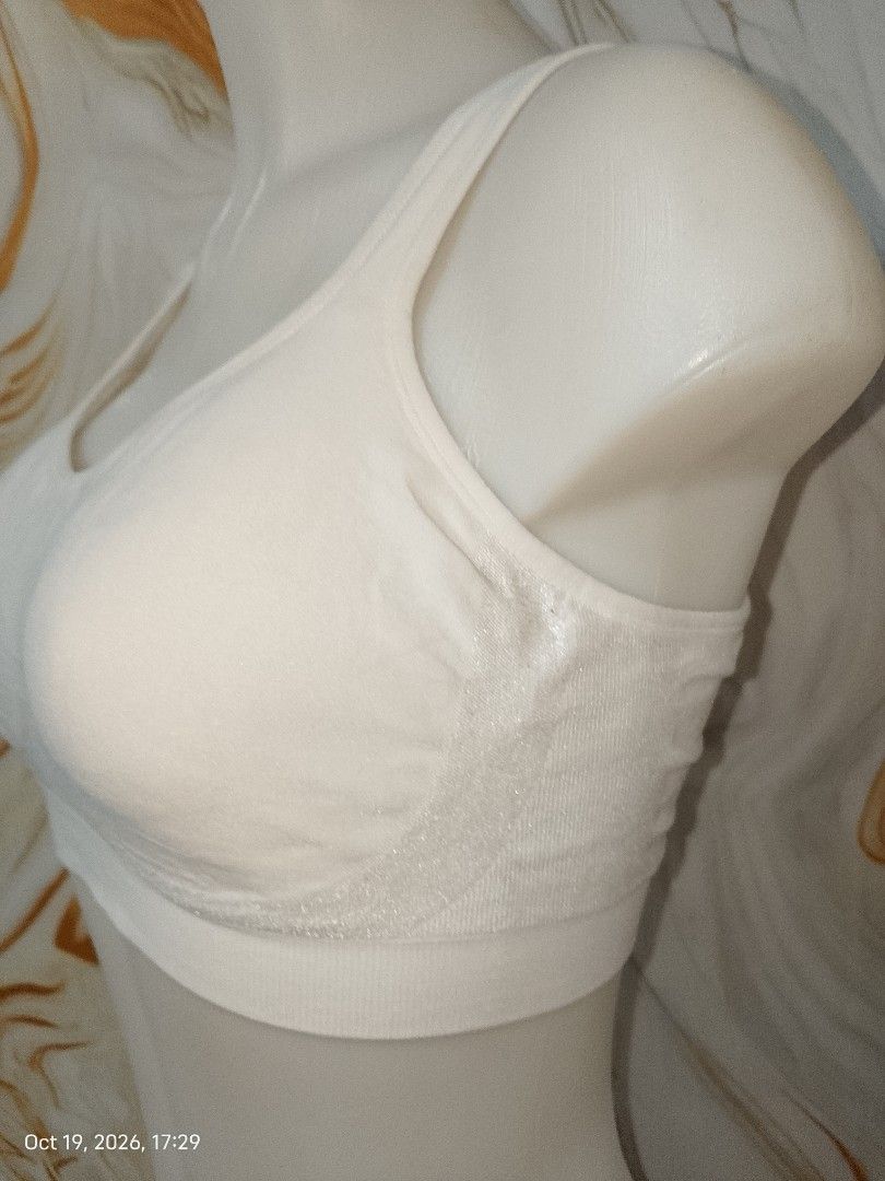 L: truekind white bra nonwire (Category: Undergarments & Loungewear) located in Manila. Submitted by truecrystal-1407 (Listing ID 1469024037, Image 2). Description: .