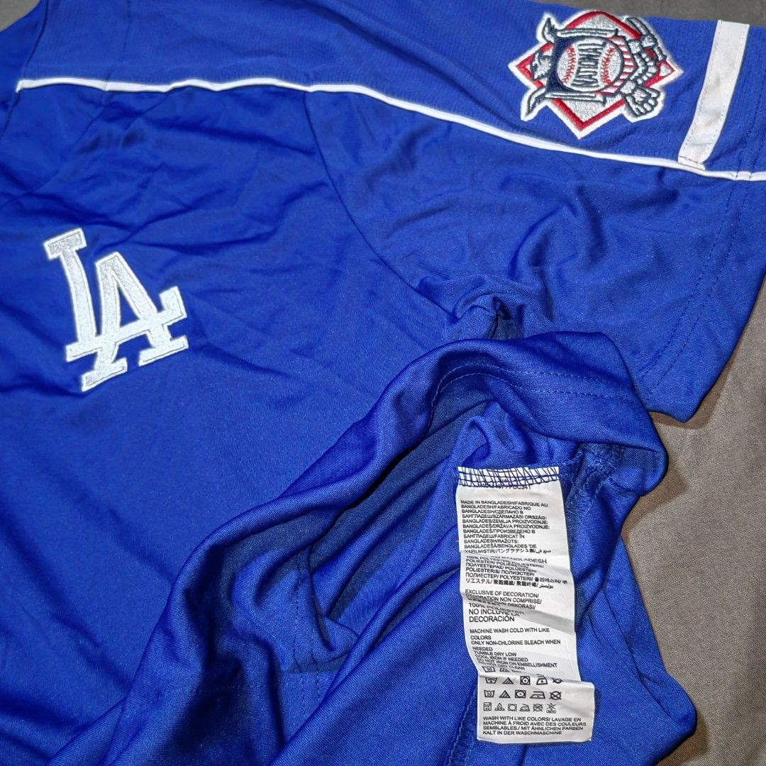 LA Dodgers (Category: Activewear) located in Taguig. Submitted by mr.gbh (Listing ID 1469047541, Image 3). Description: LA Dodgers Baseball Jersey (No Back Hit) Size: Large-XL L-31/W-25 Excellent Condition Php, 699.