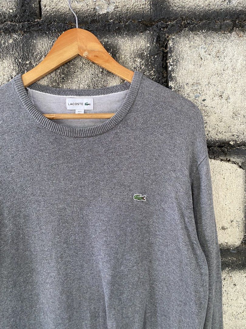 Lacoste Knitted Sweater (Category: Coats, Jackets and Outerwear) located in Villaverde. Submitted by theluxurythrift.ph (Listing ID 1468961892, Image 2). Description: Wts Lacoste Sweater Size Large on Tag W 22 Inch L 29 Inch Excellent Condition 1299 + Sf.