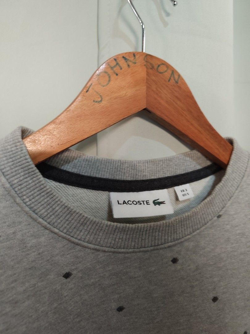 Lacoste Sweatshirt 🔥 (Category: Coats, Jackets and Outerwear) located in Tabaco. Submitted by thrifttobecool (Listing ID 1469158560, Image 2). Description: Very Good Condition 💯 9.6/10 Color Rate 💯 21 Width 📌 26 Length 📌 Medium ✅ 450 ✅ + sf 📌 Location Bicol ✅.