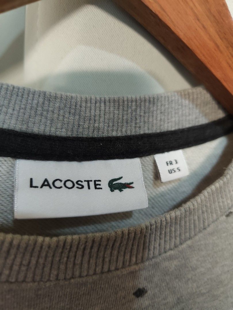 Lacoste Sweatshirt 🔥 (Category: Coats, Jackets and Outerwear) located in Tabaco. Submitted by thrifttobecool (Listing ID 1469158560, Image 3). Description: Very Good Condition 💯 9.6/10 Color Rate 💯 21 Width 📌 26 Length 📌 Medium ✅ 450 ✅ + sf 📌 Location Bicol ✅.