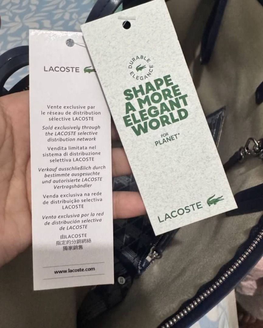 LACOSTE ZELY medium size (Category: Tote Bags) located in Floridablanca. Submitted by declutterwithmeee.218 (Listing ID 1469032571, Image 3). Description: .
