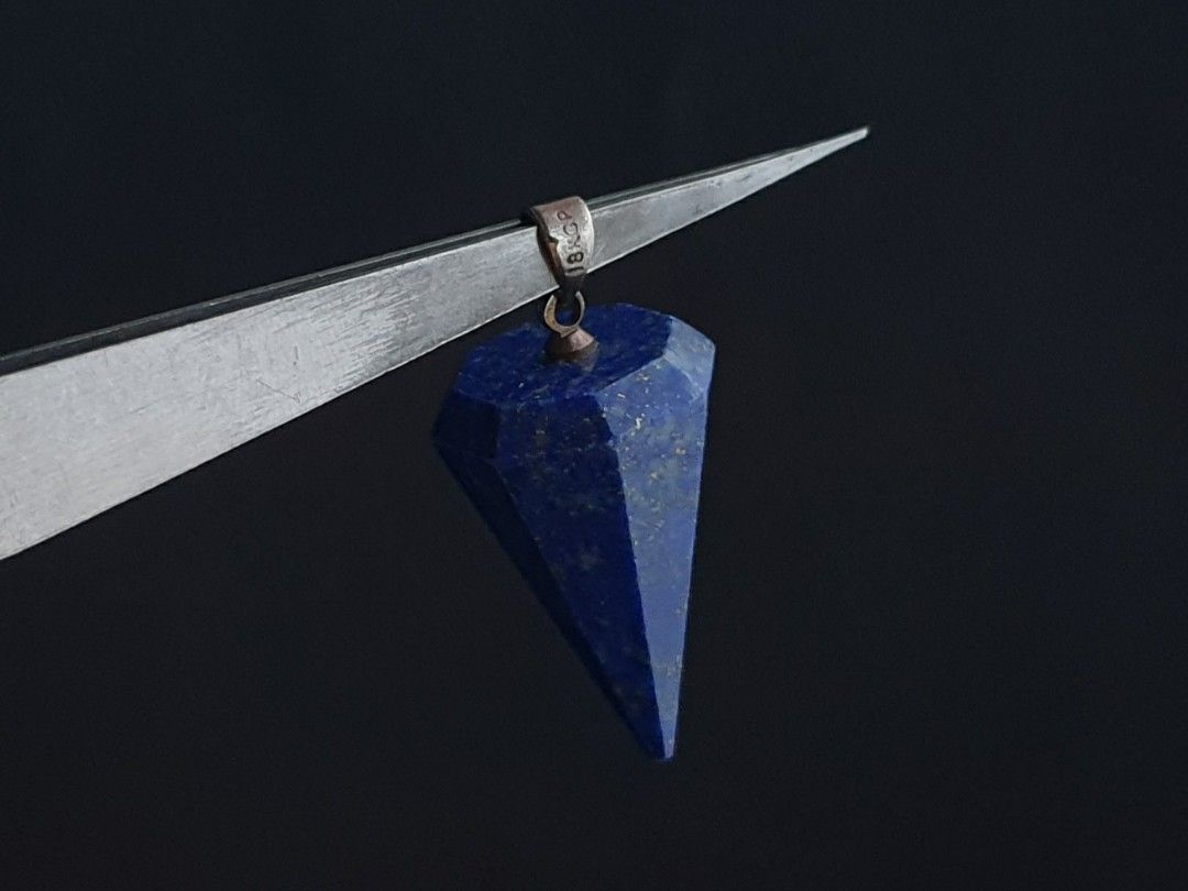 Lapis Lazuli Pendulum Cone Pendant (Category: Necklaces) located in Quezon City. Submitted by WasalakTwo (Listing ID 1468935781, Image 1). Description: Bought in Japan High quality Goodcondition Clean and presentable Open for delivery nationwide.