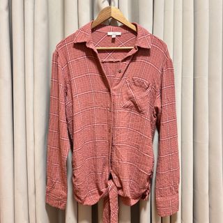 (Category: ) located in . Submitted by from99abovecloset (Listing ID 1469160675, Image 1). Description: .