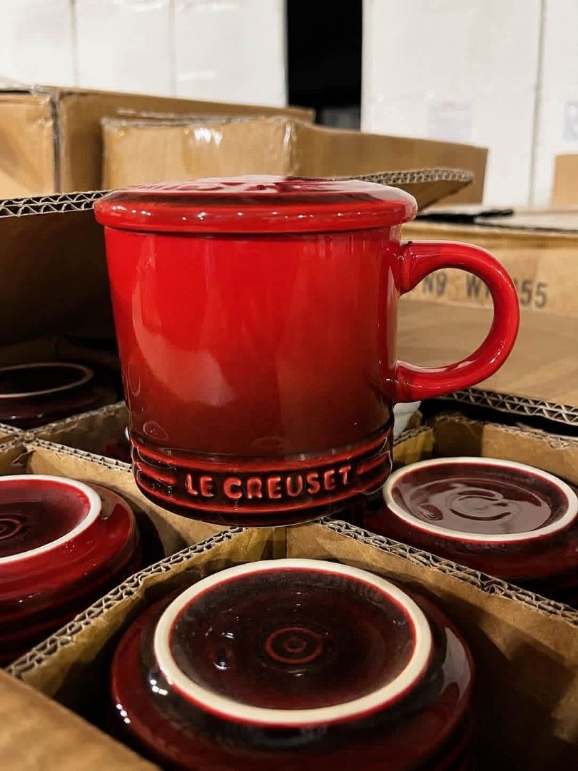Le Creuset Mug (Category: Coffee & Tea Tableware) located in Davao. Submitted by thrift.find (Listing ID 1469000520, Image 1). Description: Le Creuset Mug With Cover Red and Pink available color payment first only Loc. GMA CAVITE.