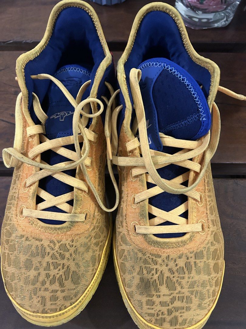 LeBron X Titan Colab (Category: Casual Shoes) located in Manila. Submitted by cardoodoo (Listing ID 1468932282, Image 1). Description: Size 11 US Used twice on indoor court great condition Negotiable.