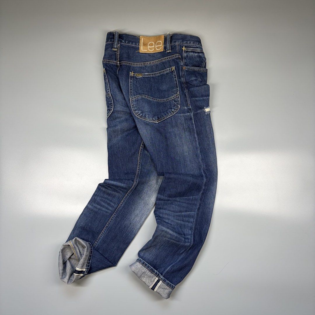 Lee 101+ Selvedge (Category: Jeans) located in Cavite. Submitted by onebeancent (Listing ID 1469009152, Image 1). Description: Size: 32 to 33 Waistline Dimension: 40" Length | 7" Hem Color: Indigo Denim Color Rate: 10/10 Issue: None Condition: Like new‼️ Price: 1,950 Additional Shipping Fee (J&T Medium Pouch) 125php Luzon 145php visayas 185php mindanao.