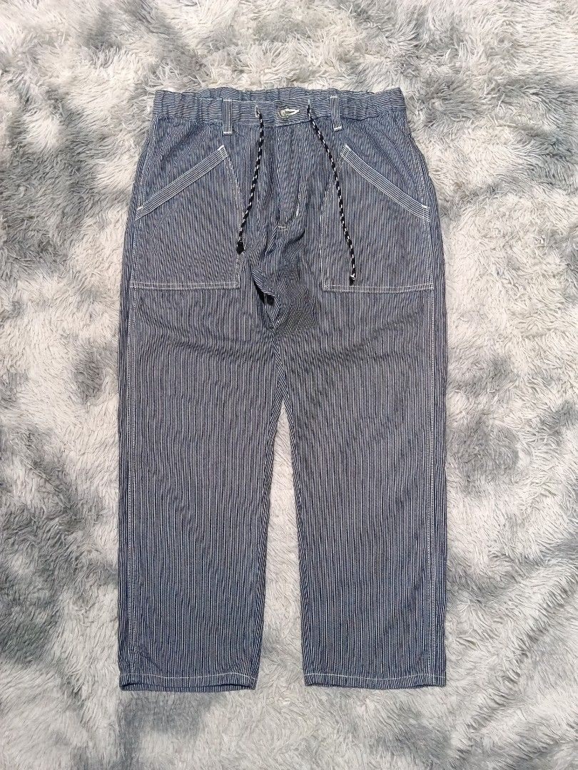 LEE stripe pants (Category: Jeans) located in San Carlos City. Submitted by wilburstthriftstore (Listing ID 1468991142, Image 2). Description: Lee Pants Size Medium Waist 31-34 Length 35 Hem 7½ No issue Need wash ₱400 + sf.