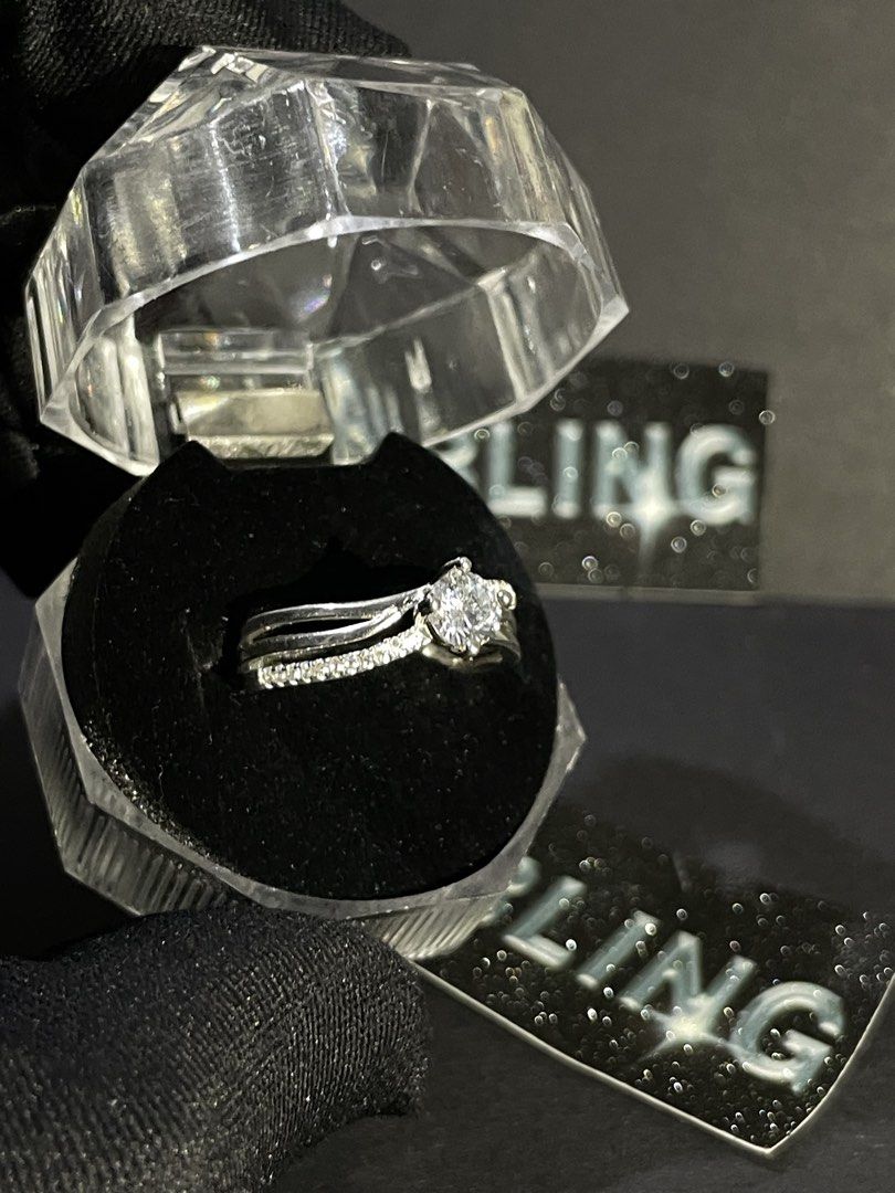 Legit 925 Silver Italy Ladies Ring (Category: Rings) located in Mandaluyong City. Submitted by vastwhale-06ee (Listing ID 1469153166, Image 1). Description: Brand new ladies ring With Free paper bag, case & ustickers Legit 925 silver italy with zirconia stone .