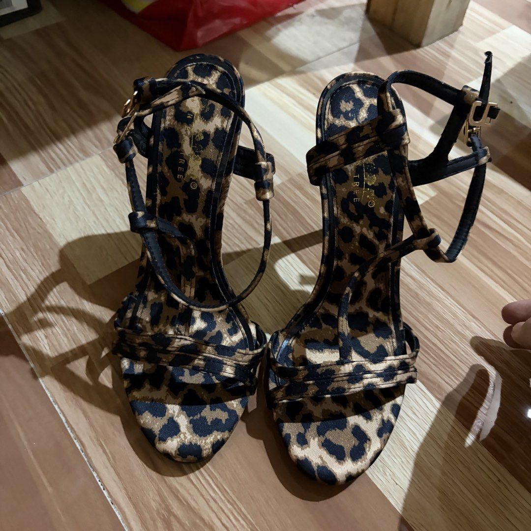 Leopard print stiletto high heel sandals (Category: Heels) located in Baguio. Submitted by suffering (Listing ID 1469119462, Image 2). Description: Baguio .