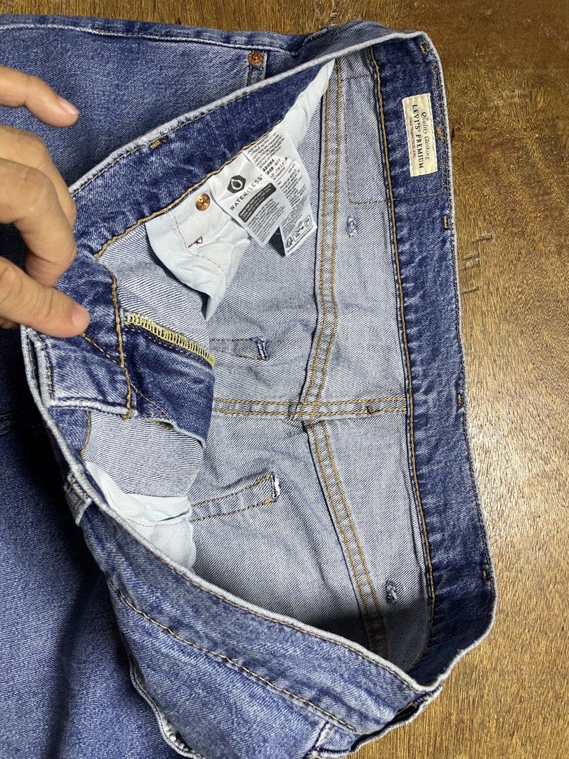 Levis (Category: Jeans) located in Molave. Submitted by ikong_thrift07 (Listing ID 1469043393, Image 3). Description: Altered.