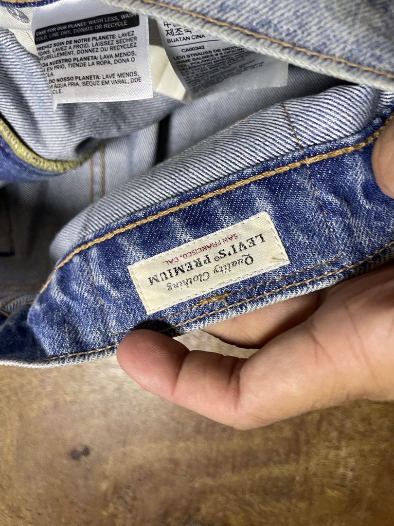 Levis (Category: Jeans) located in Molave. Submitted by ikong_thrift07 (Listing ID 1469043538, Image 3). Description: Altered.