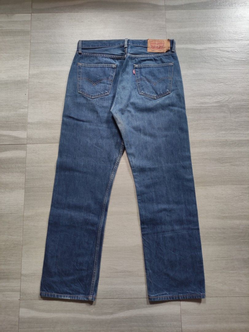 Levis 501 Jeans (Category: Jeans) located in Calamba. Submitted by alorbis96758 (Listing ID 1468970594, Image 1). Description: Waistline : 34 ~ 35" Length : 41" Hem / Leg hole : 8" Flaws : ❌.