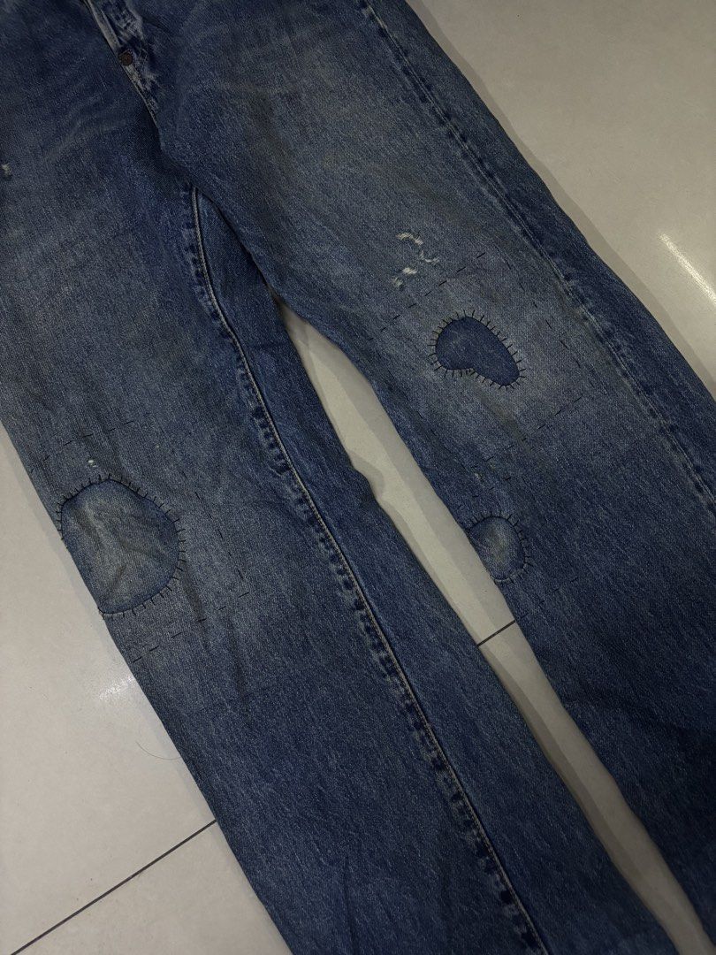 Levis 501xx (Category: Jeans) located in Calinog. Submitted by 5k.kr (Listing ID 1468987161, Image 3). Description: Size 30 All details posted please check.