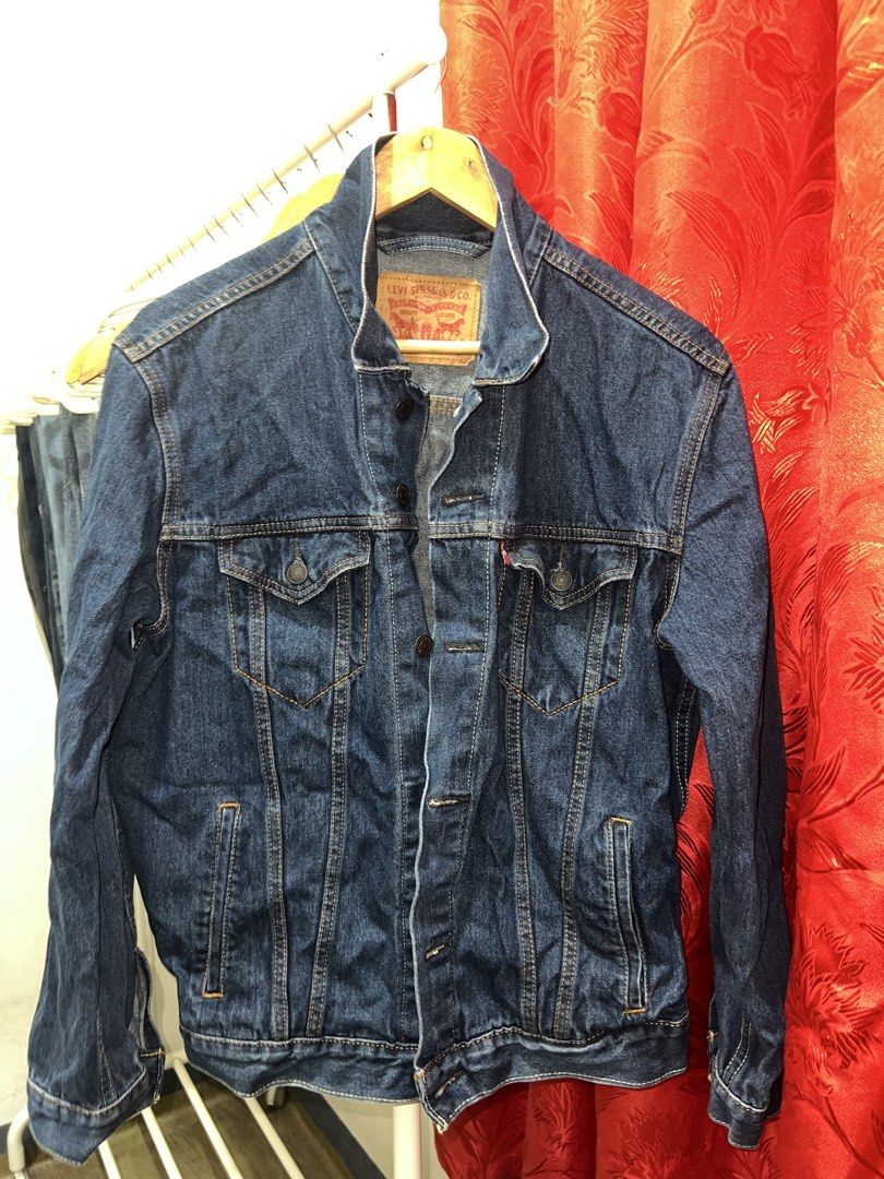 Levi's Denim Jacket Dark Wash Blue (Category: Coats, Jackets and Outerwear) located in Manila. Submitted by kalinumerouno (Listing ID 1469098459, Image 1). Description: .