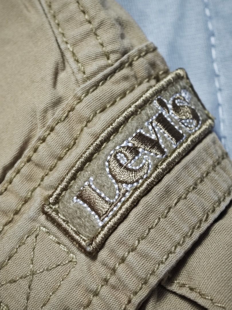 LEVIS KIDS SHORTS (Category: Babies & Kids Fashion) located in Imus. Submitted by eykc01 (Listing ID 1469040685, Image 3). Description: EXCELLENT 5-6YO.