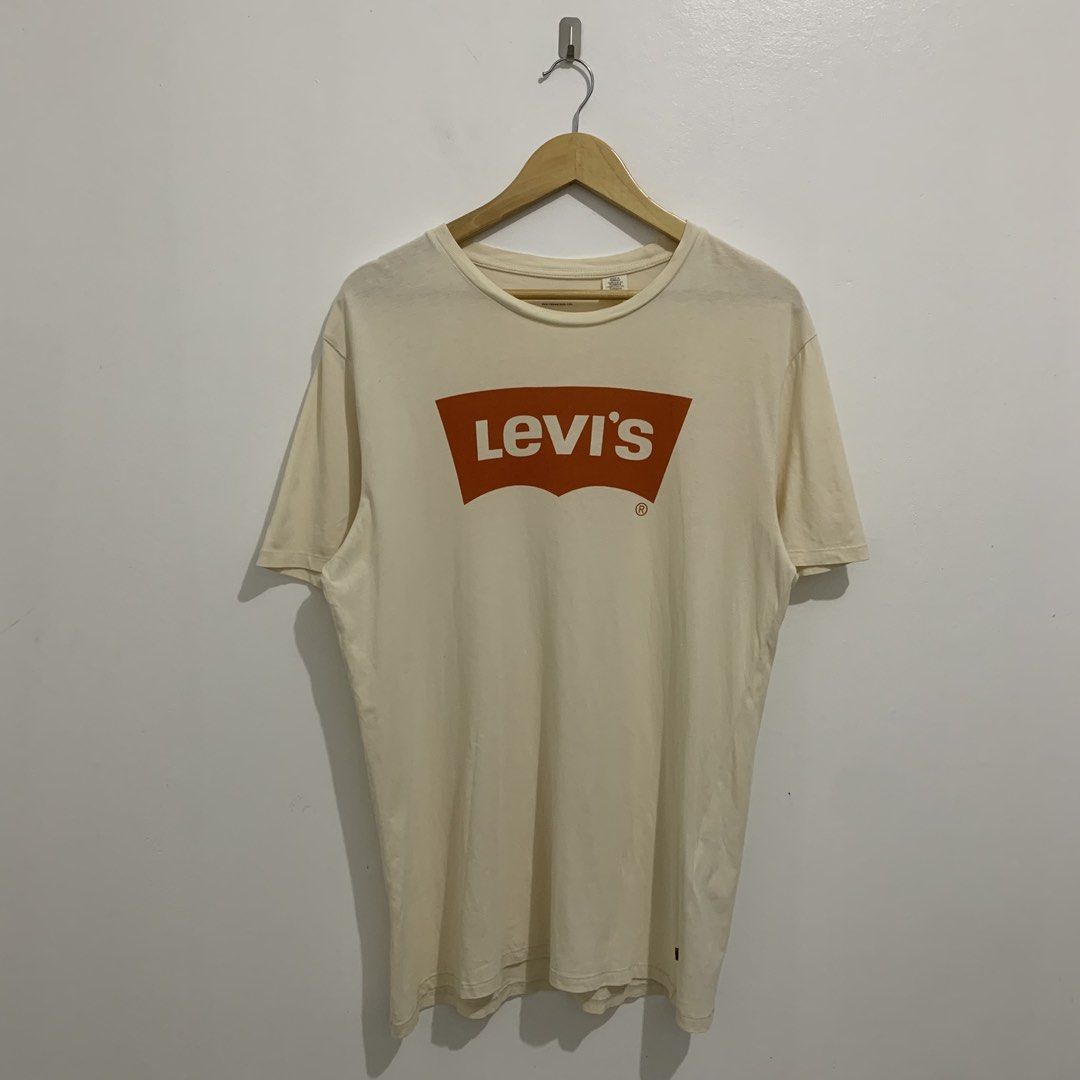 Levis Logo Cotton Shirt (Category: Formal Shirts) located in Tagaytay City. Submitted by deetstreet (Listing ID 1468954267, Image 1). Description: Arm pit to arm pit: 20.5 Shoulder: 19.5 Sleeve: 8.5 Hem: 21 Length: 30.