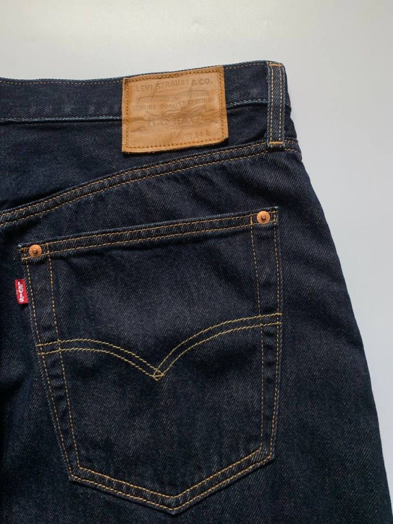 LEVIS Premium Dark Wash Balloon Pants (Category: Jeans) located in Puerto Princesa. Submitted by terrificgarments (Listing ID 1469071910, Image 2). Description: LEVIS Premium Dark Wash Balloon Pants ₱800 + Shipping Fee Size 34 on Tag Waist: 37 Length: 37 Thighs: 16 Leg Opening: 8 Issue: Altered (hand stitch by previous owner) Excellent condition 📌 COLOR MAY VARY DUE TO LIGHTING 📌 ALREADY WASHED 📌 Payment First 📌 No COD 📌 Courier: J&T.