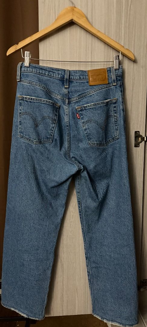 levis ribcage straight ankle jeans - size 27 (Category: Jeans) located in Caloocan City. Submitted by coolowl.112070 (Listing ID 1468971107, Image 2). Description: levi's ribcage straight ankle jeans size 27 inseam length - 24.5 inches altered inseam length wash/color: jazz pop can fit up to size 29 bought second hand here at carousell .