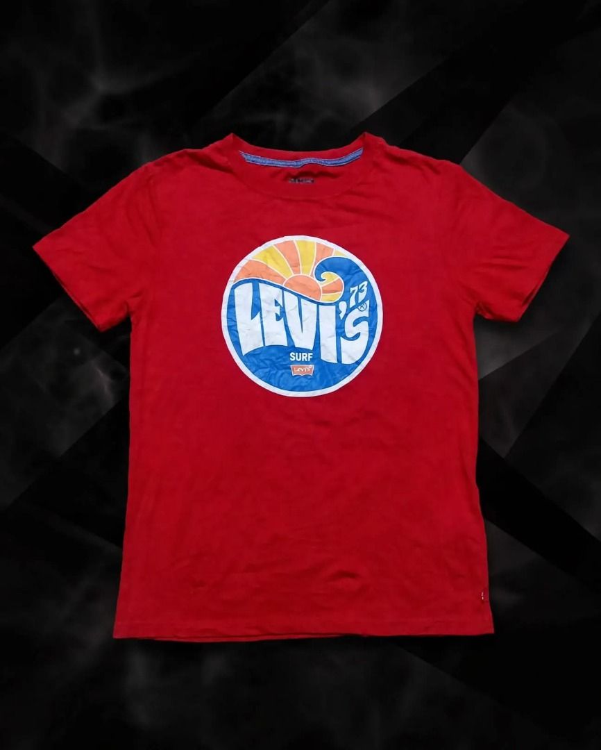 Levis Tshirt I Tee (Category: Shirts) located in Aguinaldo. Submitted by baguioukayukay2600 (Listing ID 1468989299, Image 1). Description: .
