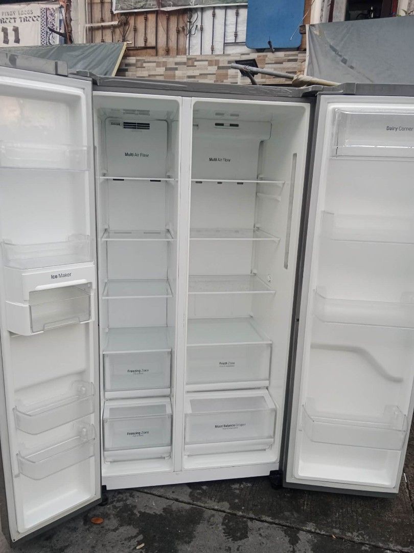 LG INVERTER sidebyside REF (Category: Refrigerators and Freezers) located in Manila. Submitted by carou51104 (Listing ID 1468943118, Image 2). Description: For Sale : LG sidebyside Inverter Ref * 24cubic ft.(side by side) * Fully Inverter * Fast cooling * No issue * Ready to use * Condo pull out Price: 19k may bawas sa sure buyer po. Manila , location Can be pick up or deliver. .