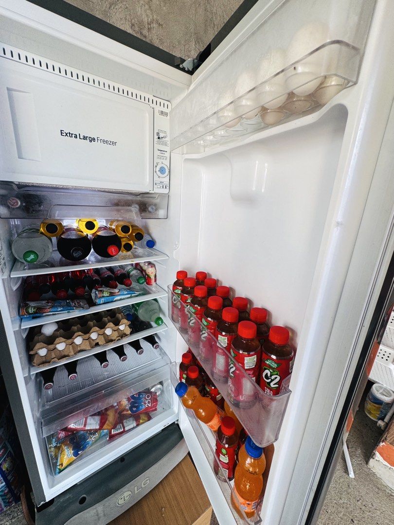 LG Single Door Refrigerator (Category: Refrigerators and Freezers) located in Morong. Submitted by jrualat (Listing ID 1468993456, Image 2). Description: LG Single Door Refrigerator. No issues so far. RFS: will upgrade to a bigger ref. Preferred mode of delivery: Transportify (Buyer to shoulder fee) Location: Morong, Rizal.