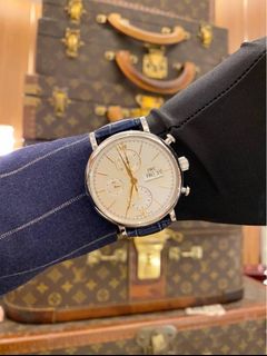 (Category: ) located in . Submitted by redrabbitluxury (Listing ID 1468951707, Image 1). Description: .