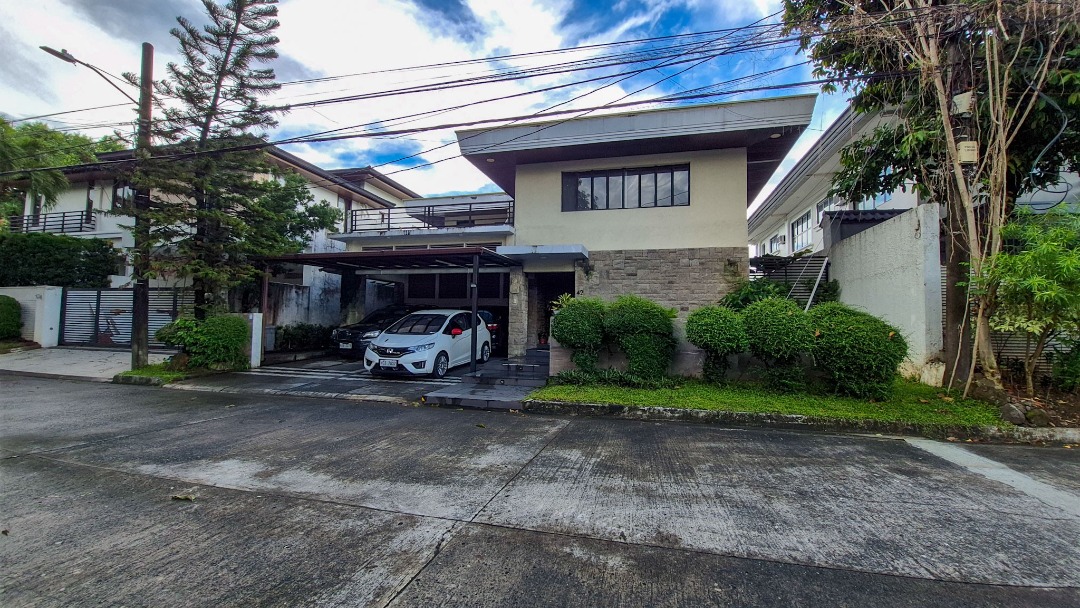 (Category: ) located in . Submitted by james.seva.landlord.realty (Listing ID 1468980671, Image 1). Description: .