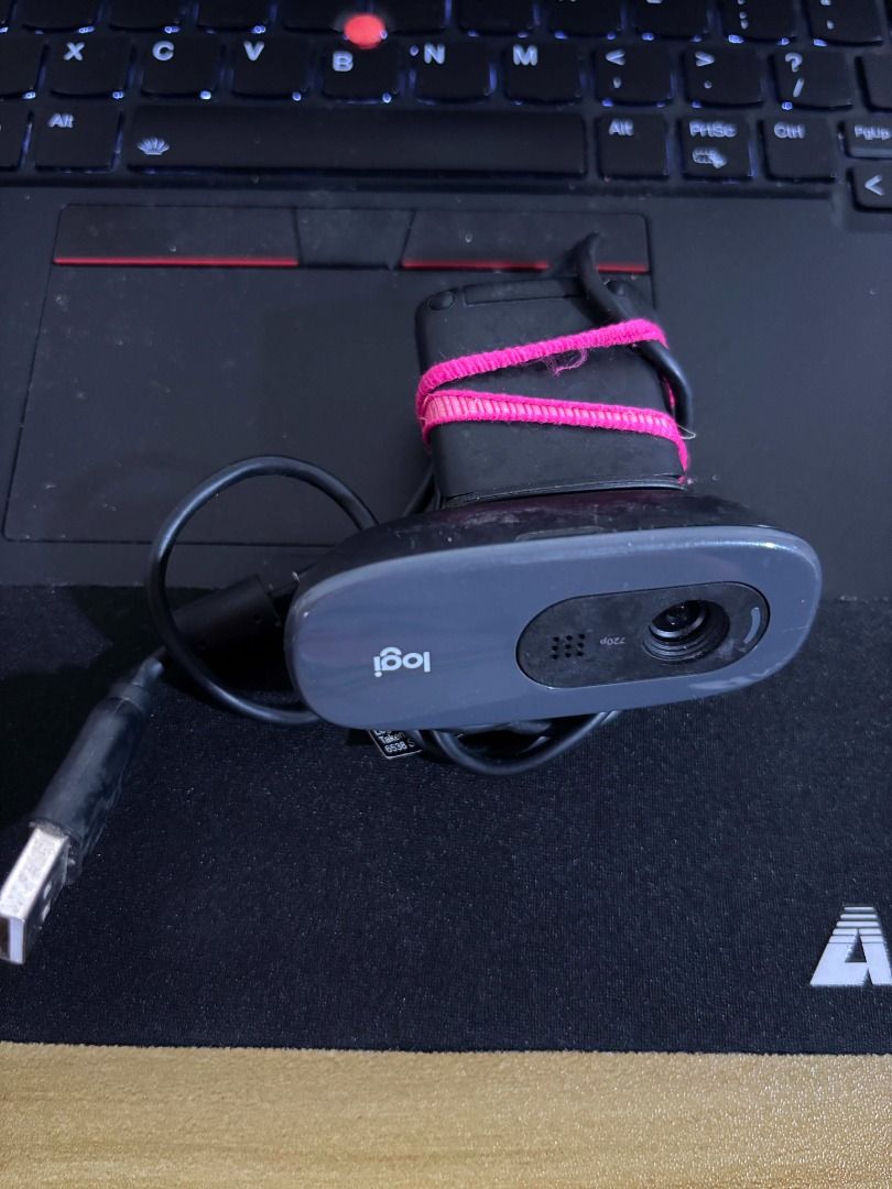 Logitech 720p HD Webcam (Category: Webcams) located in Manila. Submitted by cyrineravina (Listing ID 1468978206, Image 3). Description: -Logitech 720p HD Webcam - USB cable attached with a standard plug - Compact size that easily sits on top of any monitor - Plug and play setup - no drivers needed - Perfect for Zoom calls, online classes, and WFH setups - Condition: Tested working.
