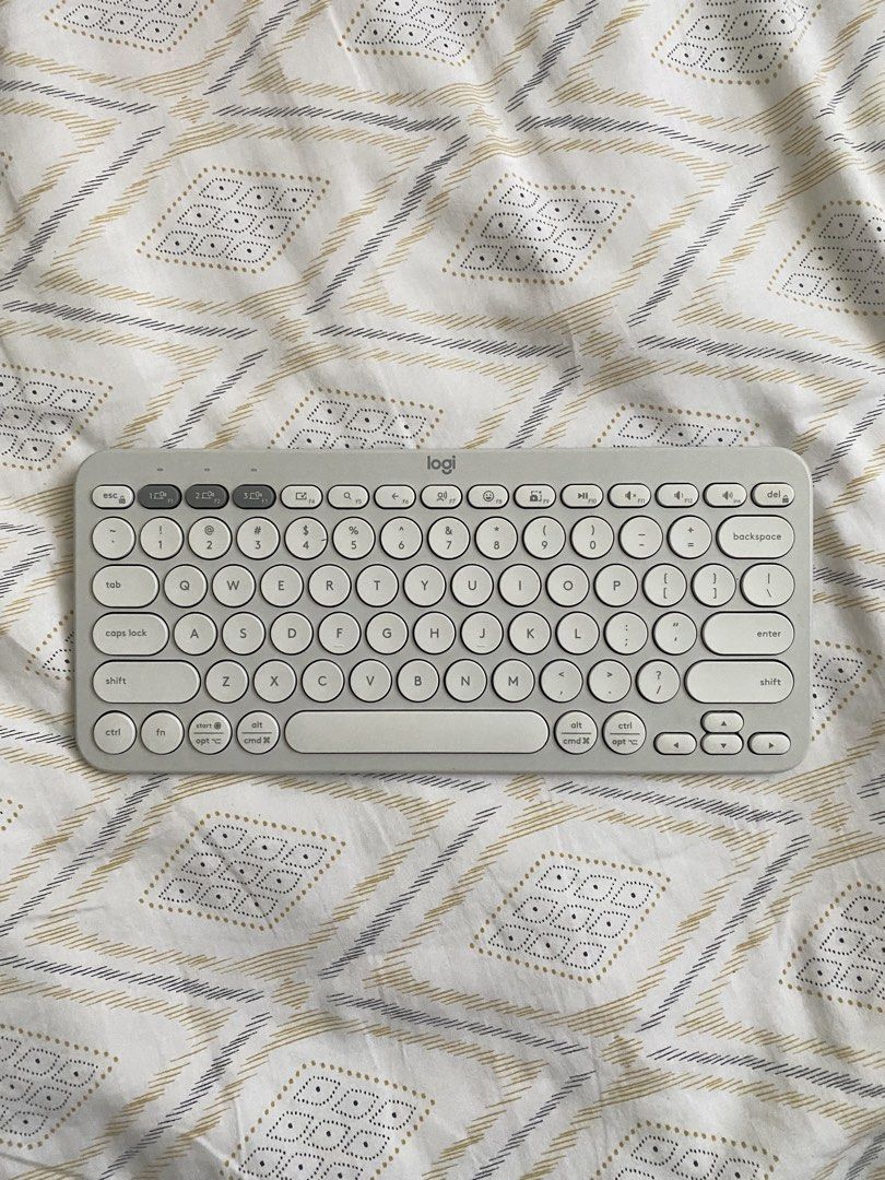 Logitech K380 Bluetooth Wireless Keyboard Grey (Category: Computer Keyboard) located in Manila. Submitted by ssarskie (Listing ID 1469036112, Image 1). Description: - Color: Light grey - Design: Minimalist compact layout with stylish round keycaps - Multi-Device: Quick Bluetooth switching for phones, tablets, and computers - Portability: Space-saving and great for on-the-go productivity.