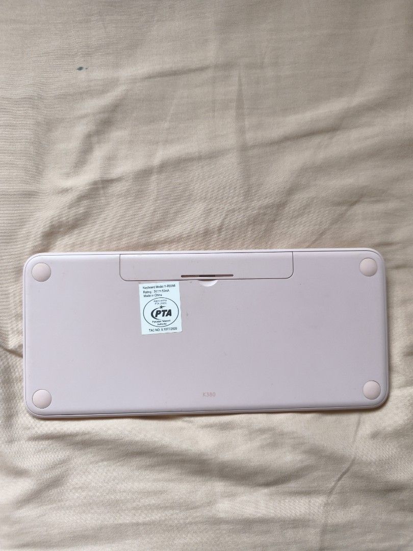 Logitech wireless keyboard (Category: Computer Keyboard) located in Bacoor. Submitted by shopherelove (Listing ID 1468973829, Image 2). Description: Loc Bacoor Cavite Shipping lalamove. Original Reason for selling: decluttering.