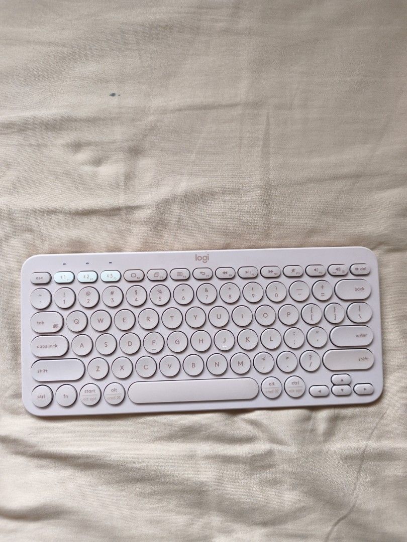 Logitech wireless keyboard (Category: Computer Keyboard) located in Bacoor. Submitted by shopherelove (Listing ID 1468973829, Image 1). Description: Loc Bacoor Cavite Shipping lalamove. Original Reason for selling: decluttering.