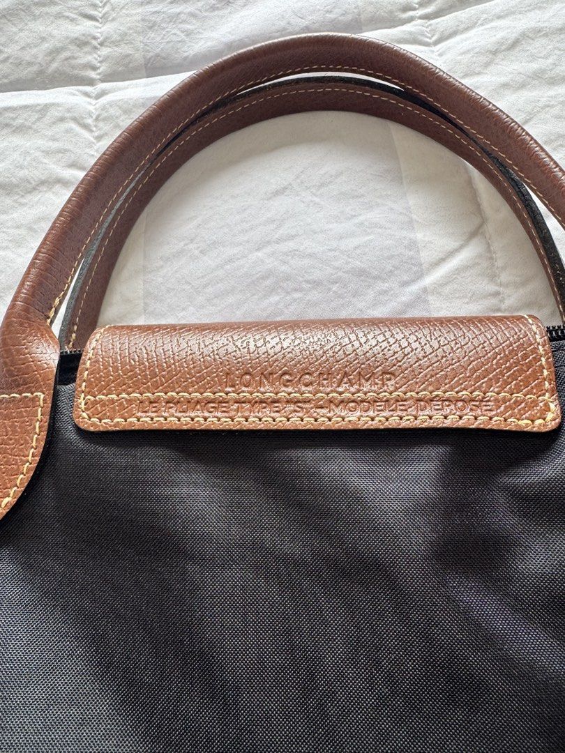 Longchamp (Category: Tote Bags) located in Manila. Submitted by supermommm (Listing ID 1468951455, Image 3). Description: Small.