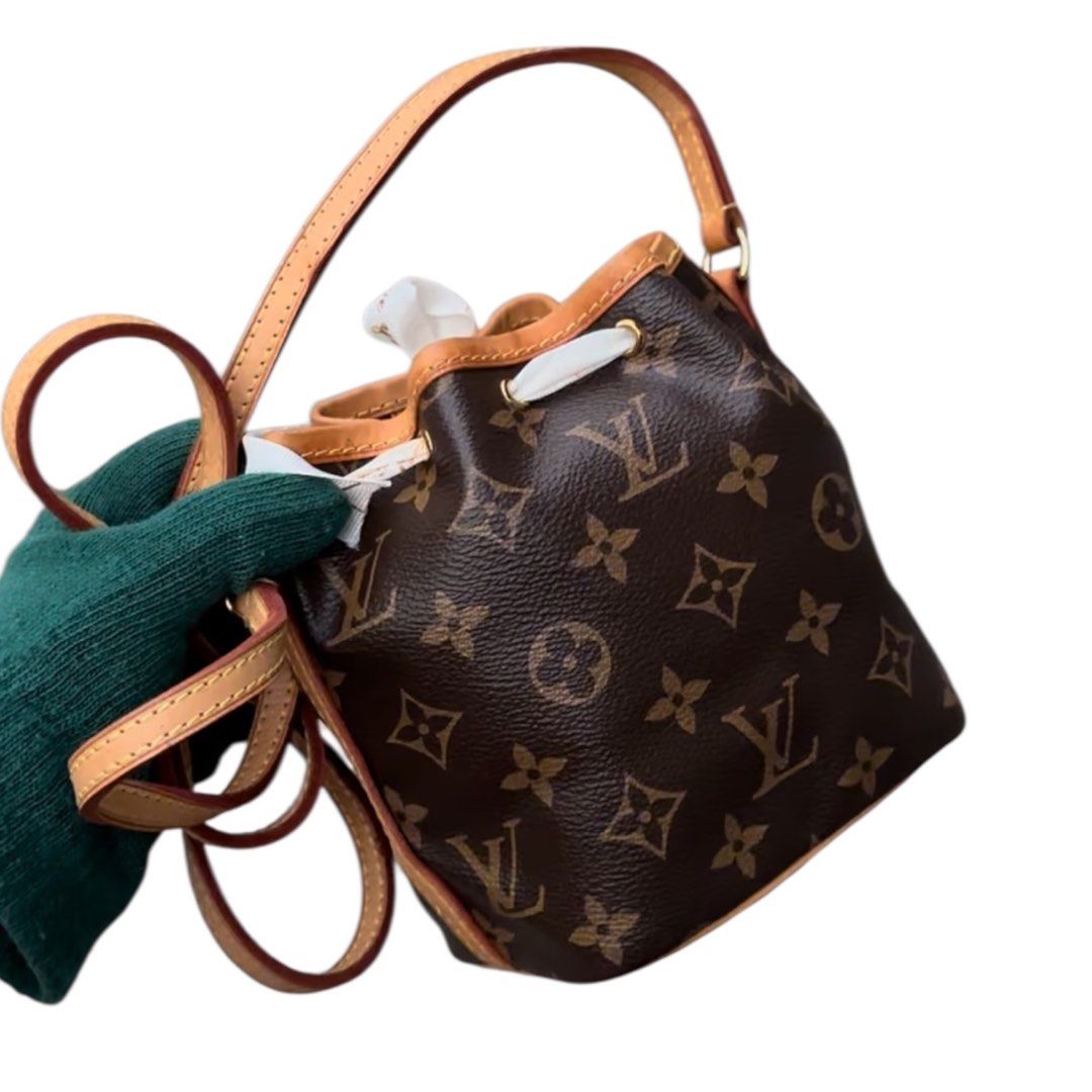 LOUIS VUITTON (Category: Cross-body Bags) located in San Fabian. Submitted by rei_aniels (Listing ID 1468946688, Image 2). Description: LV Made in FRANCE Coded Bucket bag Super nice in actual .