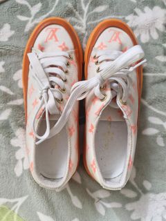 (Category: ) located in . Submitted by mycloset525clotheshoppe (Listing ID 1468931265, Image 1). Description: .