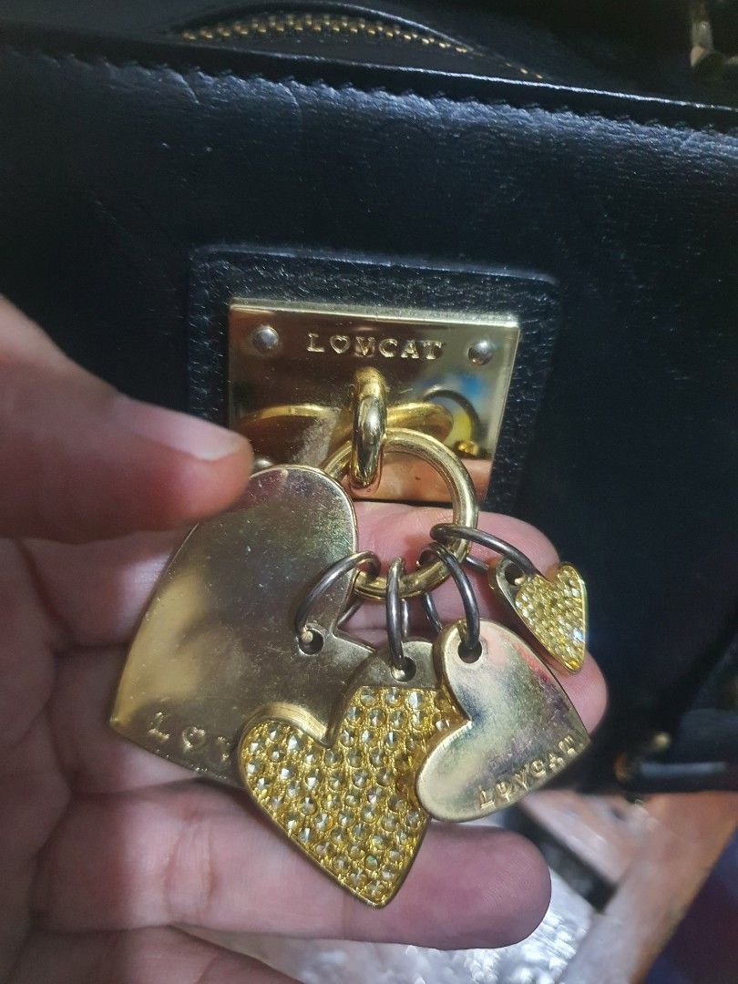 Lovcat paris Doctors bag (Category: Shoulder Bags) located in Trece Martires City. Submitted by thriftollshoppe (Listing ID 1468974342, Image 2). Description: .