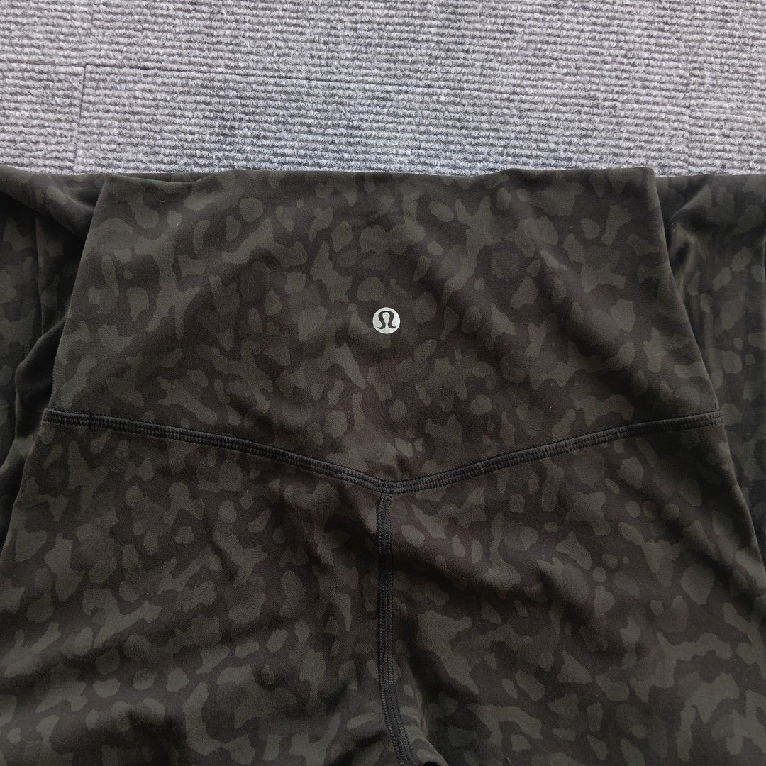 Lululemon Align Pant 28" Formation Camo Evergreen Multi (Category: Activewear) located in Puerto Princesa. Submitted by ukay_spot (Listing ID 1469020844, Image 3). Description: Dot size 4 Excellent condition No issue Color may vary due to lighting MAKE AN OFFER. ALL ITEMS ARE AVAILABLE UNLESS MARKED AS SOLD/RESERVED..