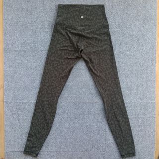 (Category: ) located in . Submitted by ukay_spot (Listing ID 1469020844, Image 1). Description: .