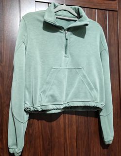 (Category: ) located in . Submitted by sashasarisarishoppe (Listing ID 1469013569, Image 1). Description: .