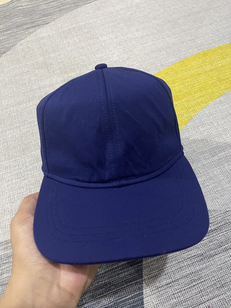 Lululemon cap blue (Category: Caps & Hats) located in Taytay. Submitted by ekselentekondisyon (Listing ID 1469079116, Image 1). Description: Lululemon cap Color blue Excellent condition Malalim fittings No issue Taytay rizal location Cut washtag Original/legit .